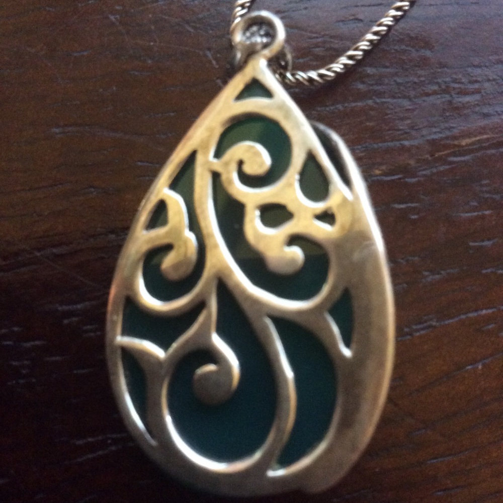 Jade and Marcasite Necklace - Picture 4 of 5